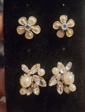 Pearl & Crystal Floral Stud Earring Set - Silver Tone